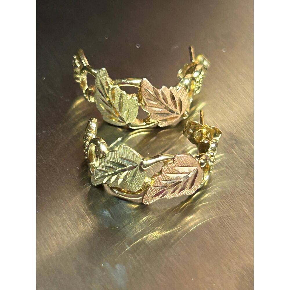 Vintage Black Hills Gold 10k tricolor yellow white rose gold half hoop earrings